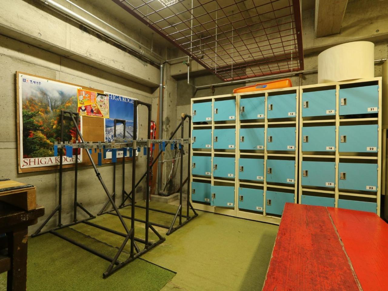 克里斯蒂山林小屋 山之內 外观 照片