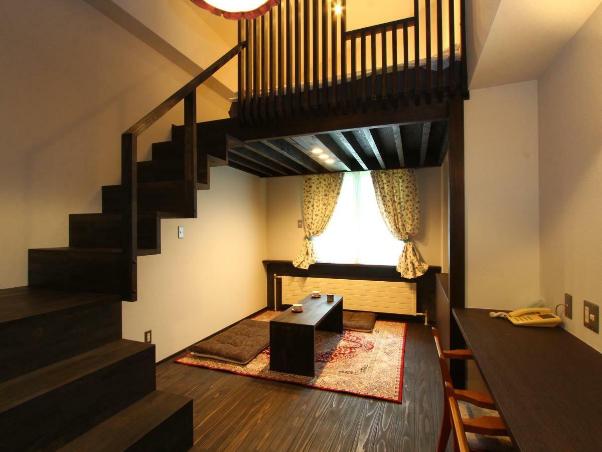 克里斯蒂山林小屋 山之內 外观 照片
